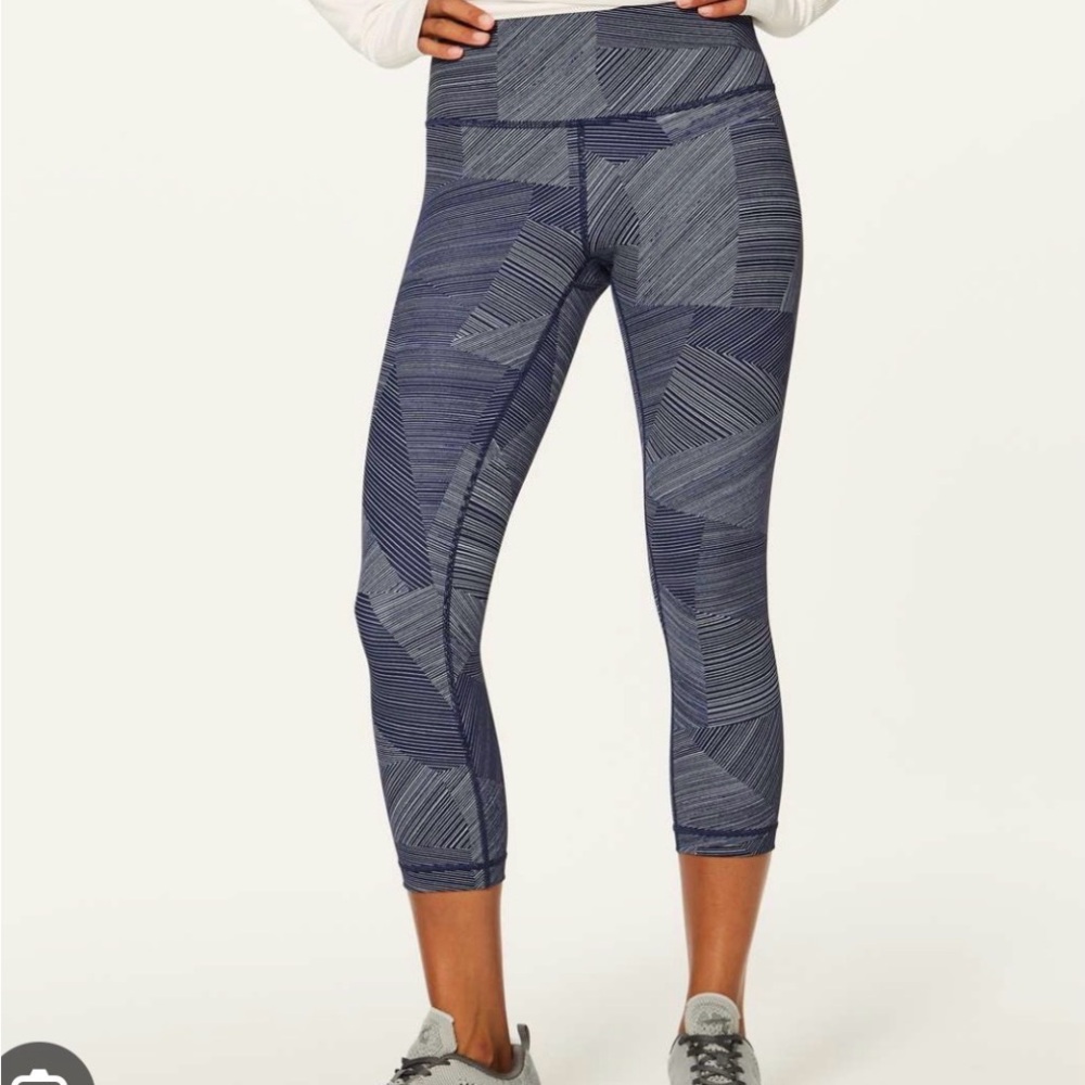 lululemon wunder under high rise crop 21 etch hail midnight